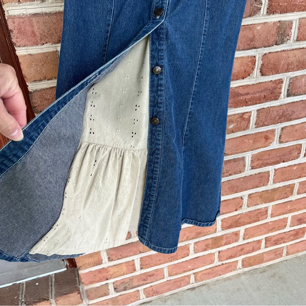 Denim maxi skirt with beige cottage core panel in front. Size 8. Party/festival - Picture 2 of 9